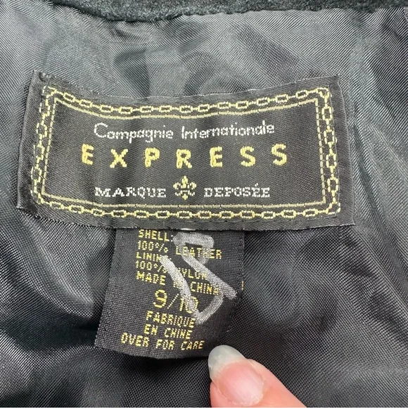 Express Leather Mini Skirt A-Line Button Fly Mid Rise Lined Black Biker Gothic - Picture 3 of 9